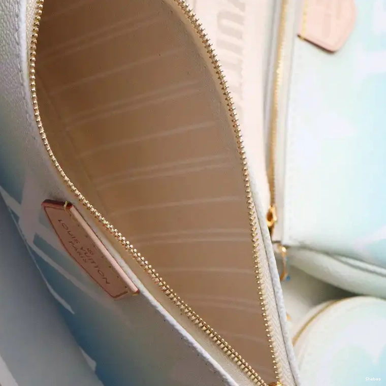 2106DJ0104 Bags LV 0707